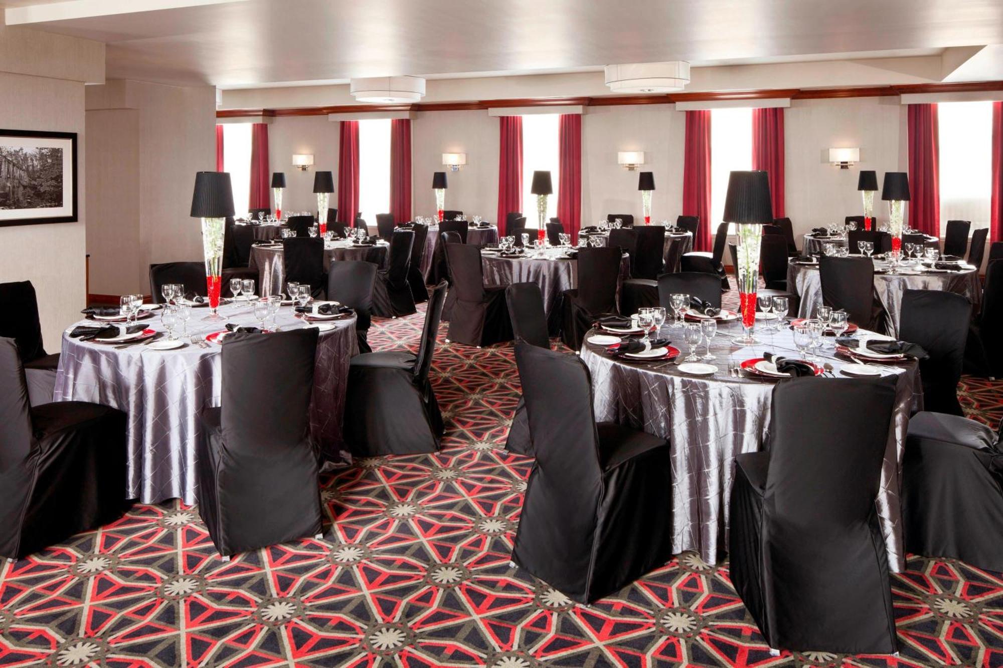 Four Points By Sheraton Hotel & Conference Centre Gatineau-Ottawa Экстерьер фото