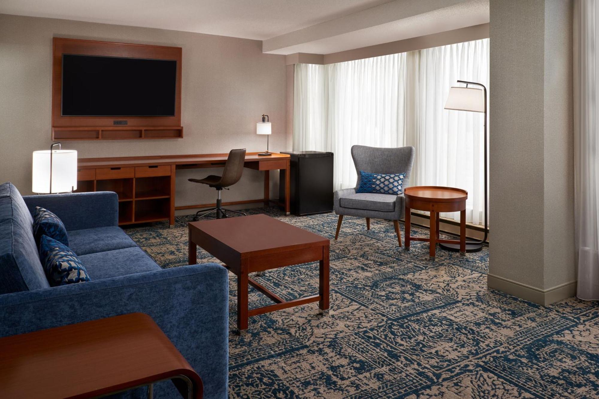 Four Points By Sheraton Hotel & Conference Centre Gatineau-Ottawa Экстерьер фото